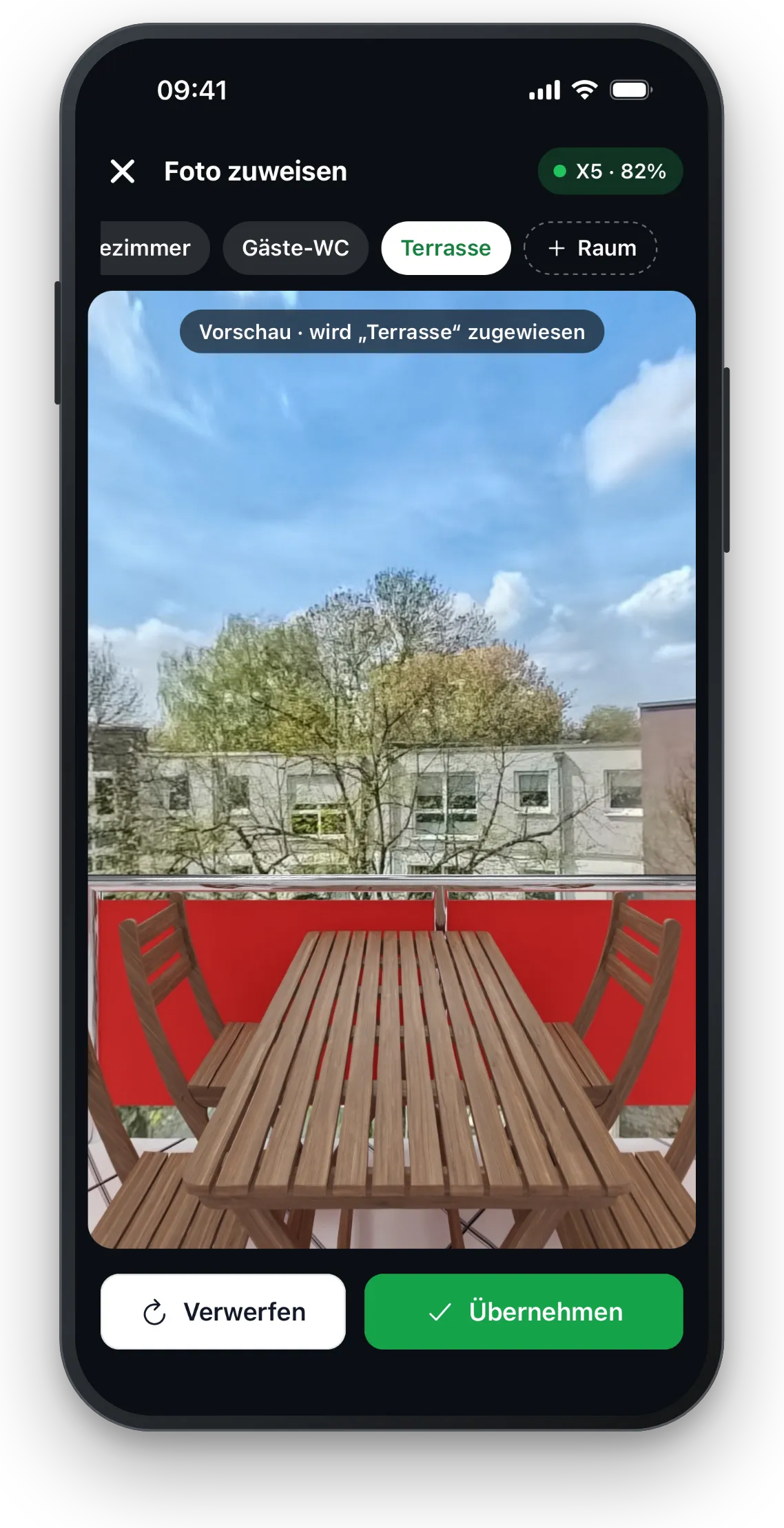 Immotour360 Kamera-App: 360°-Aufnahme mit Vorschau, wird dem Raum „Terrasse“ zugewiesen